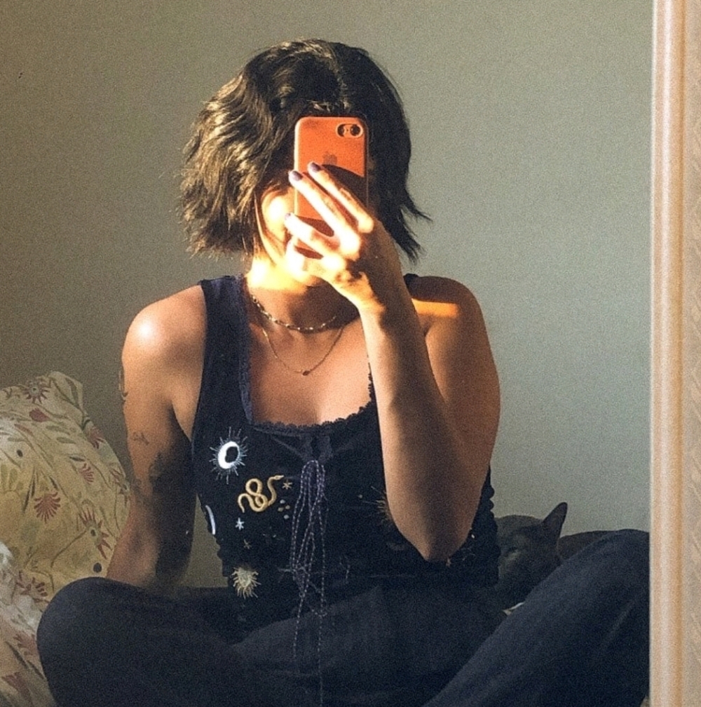 NEW Black Velvet Embroidered Lace-Up Crop Tank with Celestial Motif - Picture 5 of 5
